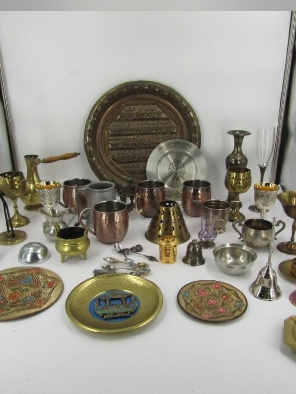 Huge Vintage Lot Of Brass And Copper Ware Ornements/Decorative/Collectibles